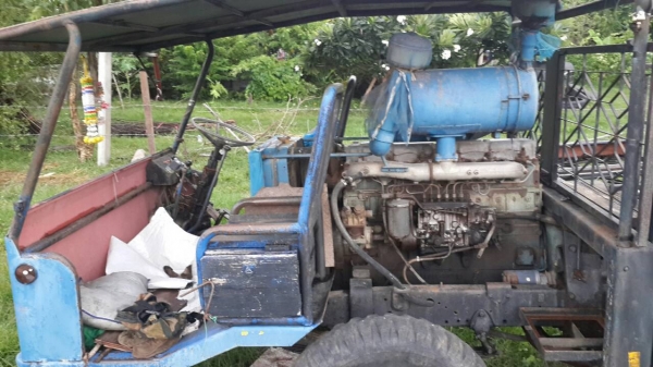 ขายรถ6ล้อ นวดข้าว เกษตรพัฒนา7ฟุต เครื่องนิสสัส PD6 220 แรง สภาพพร้อมใช้งาน พ.เพาเวอร์ แชชซีสวย