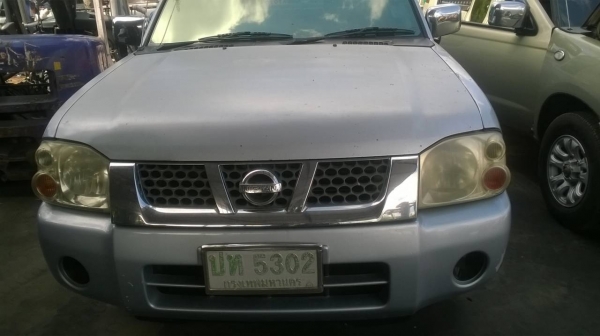 ขายด่วนๆ รถกระบะนิสสันฟรอนเทียร์ มีแค๊ป เครื่อง 2700 เกียร์ธรรมดา