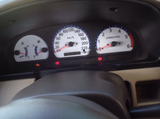 ขายด่วนๆ รถกระบะนิสสันฟรอนเทียร์ มีแค๊ป เครื่อง 3000 เกียร์ธรรมดา