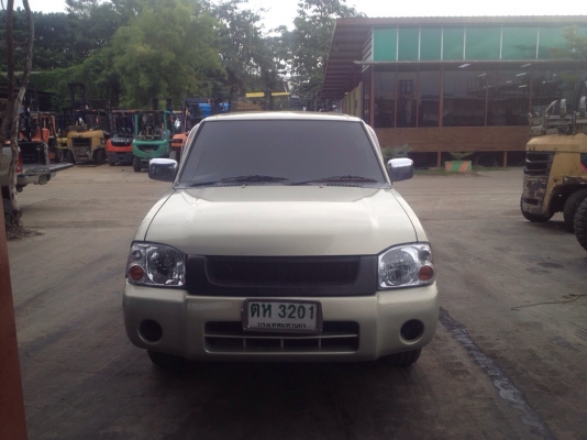 ขายด่วนๆ รถกระบะนิสสันฟรอนเทียร์ มีแค๊ป เครื่อง 3000 เกียร์ธรรมดา