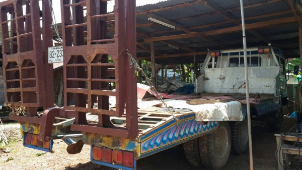 ขาย10ล้อ มิตซู เทรลเลอร์ลากรถเกี่ยวข้าว หลงฟูโซ่215 เครื่อง170 พ.เพาเวอร์ เบรคทิ๊ฟฟี่ เบรคแห้ง สภาพพร้อมใช้งาน เครื่องดี ระบบหางกระบอกไฮดรอลิกซ์