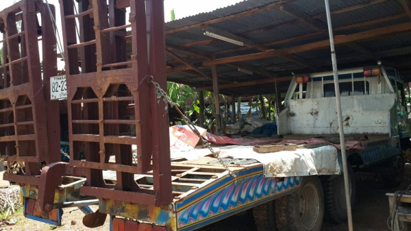 ขาย10ล้อ มิตซู เทรลเลอร์ลากรถเกี่ยวข้าว หลงฟูโซ่215 เครื่อง170 พ.เพาเวอร์ เบรคทิ๊ฟฟี่ เบรคแห้ง สภาพพร้อมใช้งาน เครื่องดี ระบบหางกระบอกไฮดรอลิกซ์