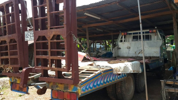 ขาย10ล้อ มิตซู เทรลเลอร์ลากรถเกี่ยวข้าว หลงฟูโซ่215 เครื่อง170 พ.เพาเวอร์ เบรคทิ๊ฟฟี่ เบรคแห้ง สภาพพร้อมใช้งาน เครื่องดี ระบบหางกระบอกไฮดรอลิกซ์