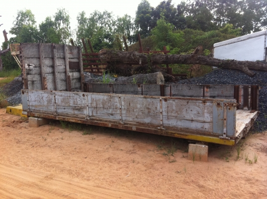 ขายด่วน กะบะ รถ 10 ล้อ สภาพพร้อมใช้งาน