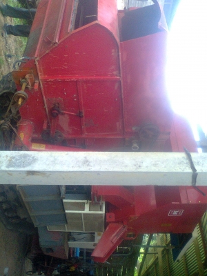 ขายรถเกี่ยวข้าวzaiระบบตัวเดินปั้มคอนโทนราคา150000บาท