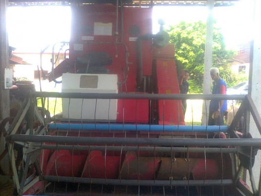 ขายรถเกี่ยวข้าวzaiระบบตัวเดินปั้มคอนโทนราคา150000บาท