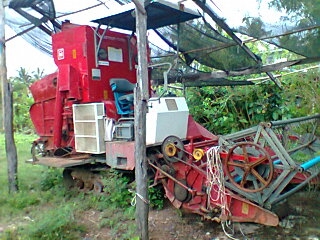 ขายรถเกี่ยวข้าวzaiระบบตัวเดินปั้มคอนโทนราคา150000บาท