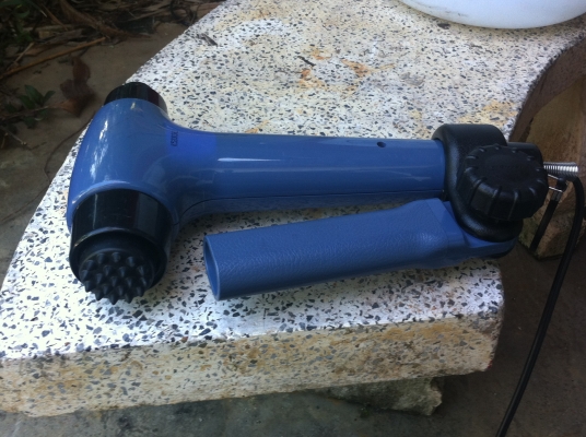 เครื่องนวดแบบทุบนวดเป็นจังหัวะ ทุบนวดได้ถึงใจมากๆ (มี 2 เครื่อง)