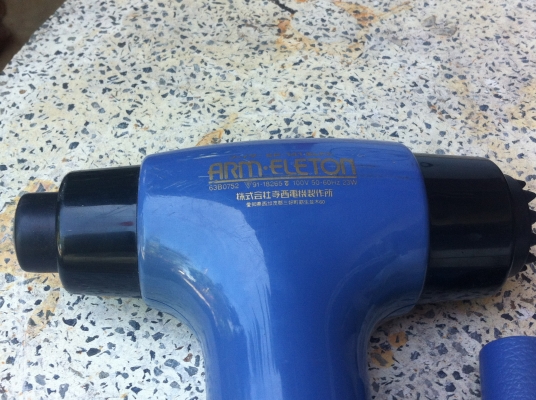 เครื่องนวดแบบทุบนวดเป็นจังหัวะ ทุบนวดได้ถึงใจมากๆ (มี 2 เครื่อง)