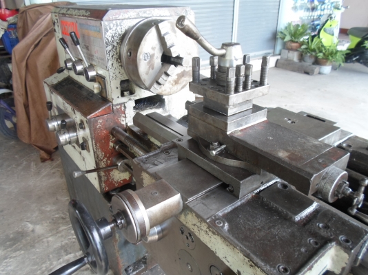แท่นกลึง 5 ฟุต รุ่นหนัก 3 เพลา เกียร์บล็อก กลึงเกลียวมิลเกลียวน้ิว ไม่ต้องเปลี่ยนเฟือง สภาพสวย ๆ พร้อมใช้งาน 70,000
