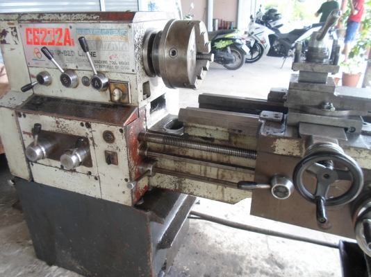 แท่นกลึง 5 ฟุต รุ่นหนัก 3 เพลา เกียร์บล็อก กลึงเกลียวมิลเกลียวน้ิว ไม่ต้องเปลี่ยนเฟือง สภาพสวย ๆ พร้อมใช้งาน 70,000