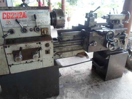 แท่นกลึง 5 ฟุต รุ่นหนัก 3 เพลา เกียร์บล็อก กลึงเกลียวมิลเกลียวน้ิว ไม่ต้องเปลี่ยนเฟือง สภาพสวย ๆ พร้อมใช้งาน 70,000