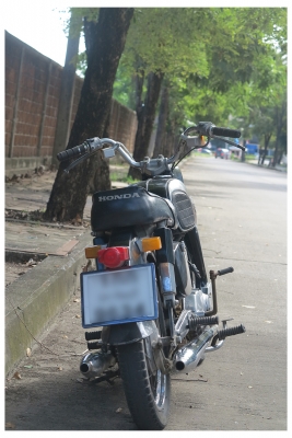 Honda C95 (หมู)   (เอกสารพร้อมโอน)