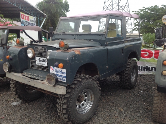 แลนด์โรเวอร์ ช่วงสั้น กระบะ สวยๆ แลนด์โรเวอร์ ช่วงสั้น กระบะ สวยๆ