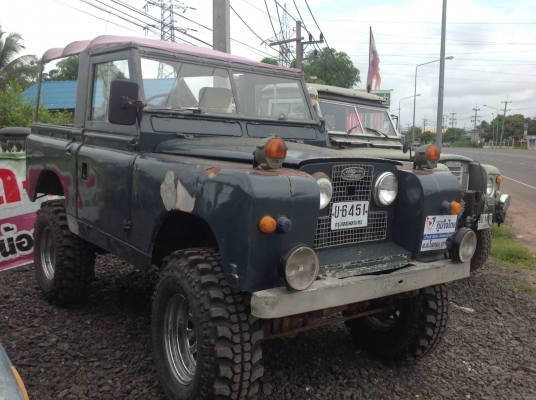 แลนด์โรเวอร์ ช่วงสั้น กระบะ สวยๆ แลนด์โรเวอร์ ช่วงสั้น กระบะ สวยๆ