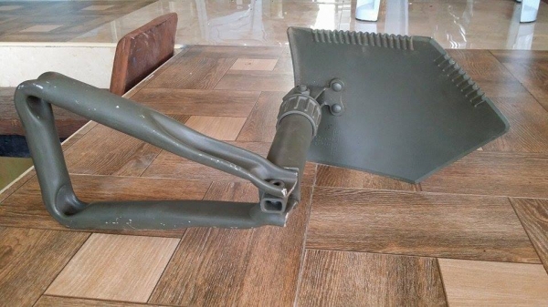 พลั่วสนาม มือ 2 สามารถใช้งานได้ตามเอนกประสงค์ ขนาดกระทัดรัด สามารถพับเก็บได้ ทำให้สะดวกในการใช้งานและง่ายต่อการพกพา