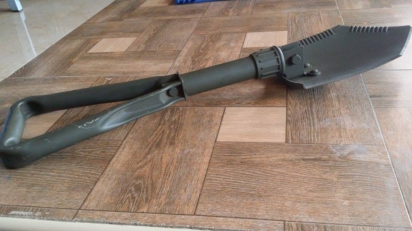 พลั่วสนาม มือ 2 สามารถใช้งานได้ตามเอนกประสงค์ ขนาดกระทัดรัด สามารถพับเก็บได้ ทำให้สะดวกในการใช้งานและง่ายต่อการพกพา