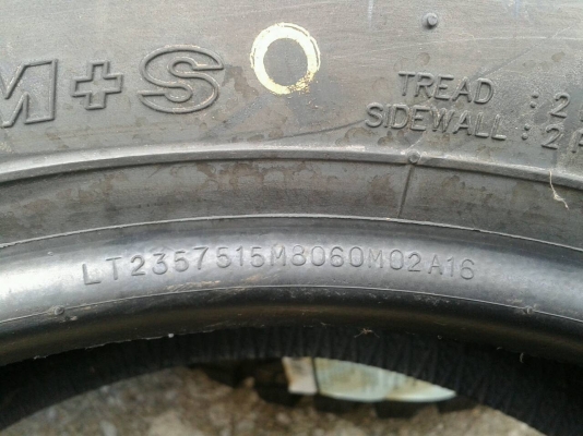 ขาย ยางMud MAXXIS Trepador M8060 Size Mini(235/75R15) ขาย ยางMud MAXXIS Trepador M8060 Size Mini(235/75R15)