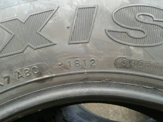 ขาย ยางMud MAXXIS Trepador M8060 Size Mini(235/75R15) ขาย ยางMud MAXXIS Trepador M8060 Size Mini(235/75R15)