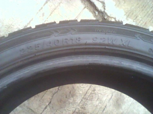 ขายยาง 225/40/18 ปี 11 คู่ 1200 บาท