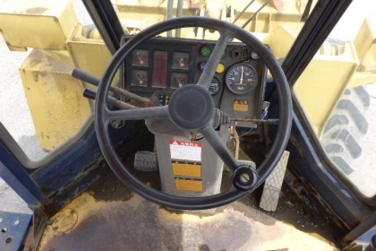 WA100-1-33061รถเก่าจากญี่ปุ่น มาถึงเมืองไทยแล้ว WA100-1-33061รถเก่าจากญี่ปุ่น มาถึงเมืองไทยแล้ว