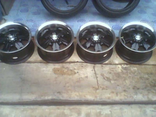 ล้อแม็ก 15 กว้าง 7.5 ขนาด 6 รู 139 ของใหม่ 4 วง 6500 บาท