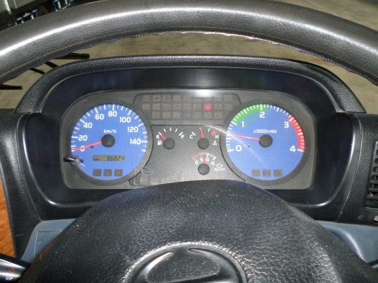 ขาย 6 ล้อ ฮีโน่  เมก้า เครน 5 ตัน  212 แรง ยาว 7.20 ม.ปี 2006 สภาพเดิม สนใจชมรถก่อนได้ครับ ติดต่อ 081-9425443