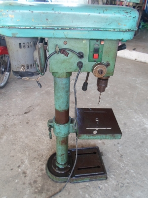 แท่นเจาะ ไต้หวัน ใช้ไฟบ้าน สูง 1 เมตร สภพาสวยเดิม ๆ 5,500