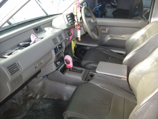 ้ต้องการขายรถกระบะ ISUZU 4 ประตู ปี 1993 ้ต้องการขายรถกระบะ ISUZU 4 ประตู ปี 1993