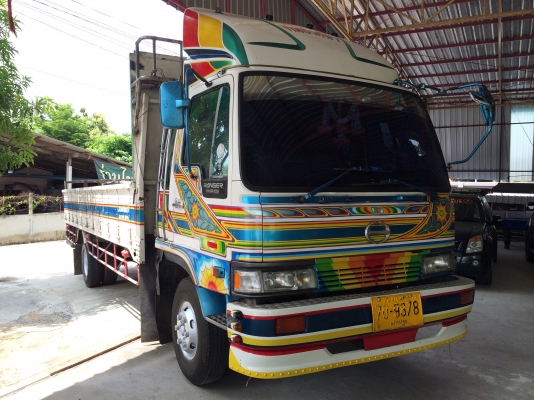 มาอีกแล้วครับ6ล้อ/ฮีโน195