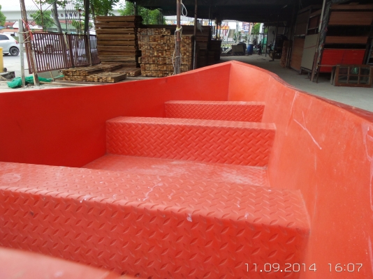 ขายเรือพลาสติกวางเครื่องได้