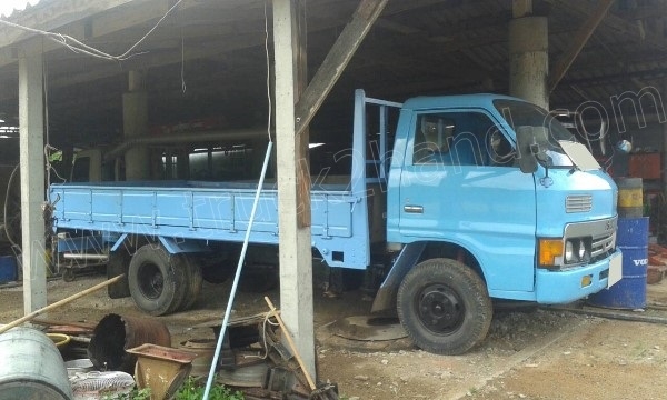 รถบรรทุก 6 ล้อ ISUZU รุ่น KT26 110 แรงม้า