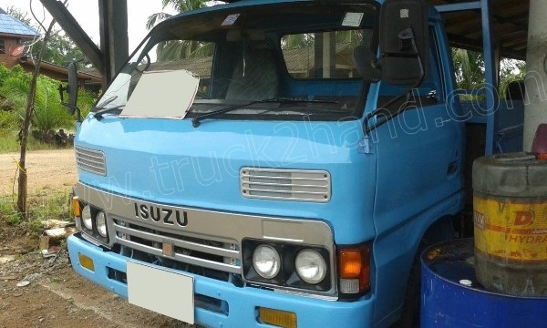 รถบรรทุก 6 ล้อ ISUZU รุ่น KT26 110 แรงม้า