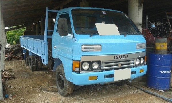 รถบรรทุก 6 ล้อ ISUZU รุ่น KT26 110 แรงม้า