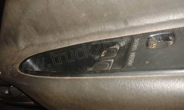 รถบรรทุก 6 ล้อติดเครน ISUZU เครน UNIC ยืดได้ 2 ช่วง รถบรรทุก 6 ล้อติดเครน ISUZU เครน UNIC ยืดได้ 2 ช่วง