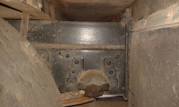 รถบรรทุก 6 ล้อติดเครน ISUZU เครน UNIC ยืดได้ 2 ช่วง รถบรรทุก 6 ล้อติดเครน ISUZU เครน UNIC ยืดได้ 2 ช่วง