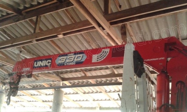 รถบรรทุก 6 ล้อติดเครน ISUZU เครน UNIC ยืดได้ 2 ช่วง รถบรรทุก 6 ล้อติดเครน ISUZU เครน UNIC ยืดได้ 2 ช่วง