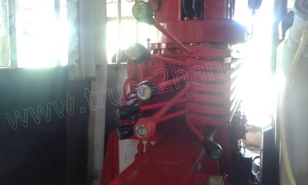 รถบรรทุก 6 ล้อติดเครน ISUZU เครน UNIC ยืดได้ 2 ช่วง รถบรรทุก 6 ล้อติดเครน ISUZU เครน UNIC ยืดได้ 2 ช่วง