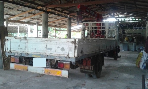 รถบรรทุก 6 ล้อติดเครน ISUZU เครน UNIC ยืดได้ 2 ช่วง รถบรรทุก 6 ล้อติดเครน ISUZU เครน UNIC ยืดได้ 2 ช่วง
