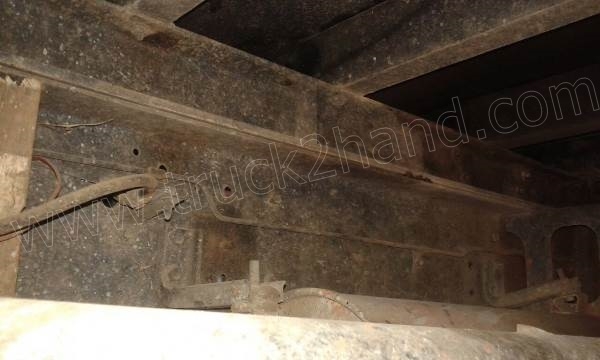 รถบรรทุก 6 ล้อติดเครน ISUZU เครน UNIC ยืดได้ 2 ช่วง รถบรรทุก 6 ล้อติดเครน ISUZU เครน UNIC ยืดได้ 2 ช่วง