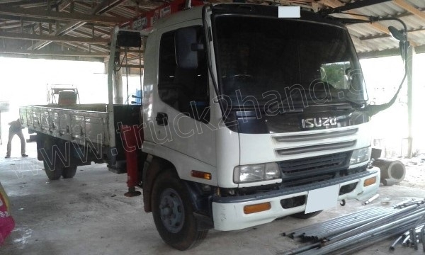รถบรรทุก 6 ล้อติดเครน ISUZU เครน UNIC ยืดได้ 2 ช่วง รถบรรทุก 6 ล้อติดเครน ISUZU เครน UNIC ยืดได้ 2 ช่วง