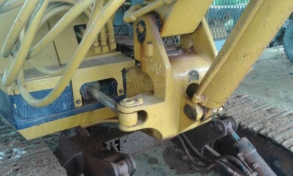 รถแบคโฮ KOMATSU PC40 รุ่น 3