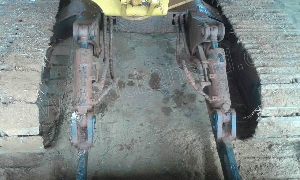 รถแบคโฮ KOMATSU PC40 รุ่น 3