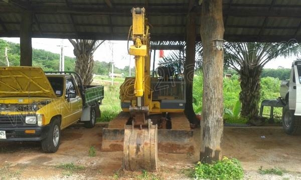 รถแบคโฮ KOMATSU PC40 รุ่น 3