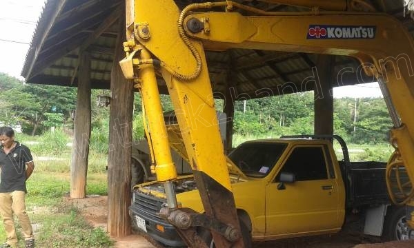 รถแบคโฮ KOMATSU PC40 รุ่น 3