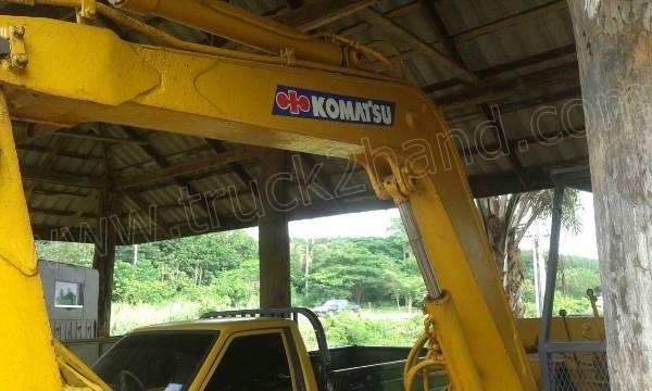 รถแบคโฮ KOMATSU PC40 รุ่น 3