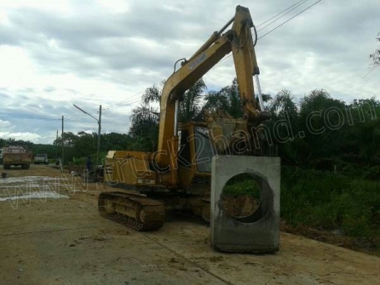 รถแบคโฮ FURUGAWA รุ่น FH31S