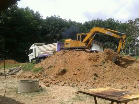 รถแบคโฮ FURUGAWA รุ่น FH31S