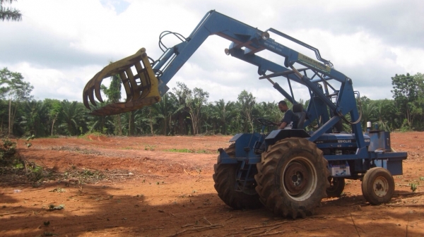 ขายรถคีบไม้ คีบอ้อย