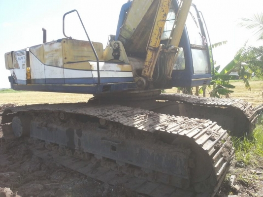 ขาย kobelco sk200-1 mark III บูมยาว 16 เมตร มีป่ะบ้าง ไฟฟ้าครบ เอกสารซื้อขาย